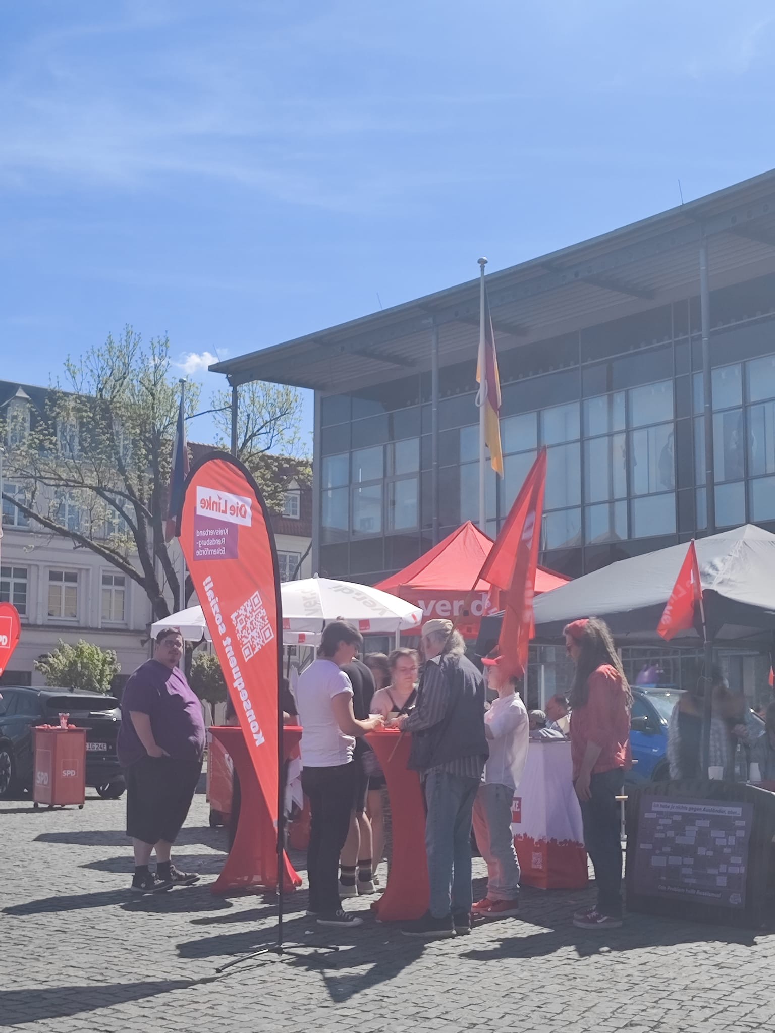 1. Mai 2025 in RD Die Linke auf dem Rendsburger Schiffbrückenplatz