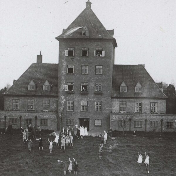 Die ehemalgie Deutsche Frauenkolonialschule in Rendsburg (1951)